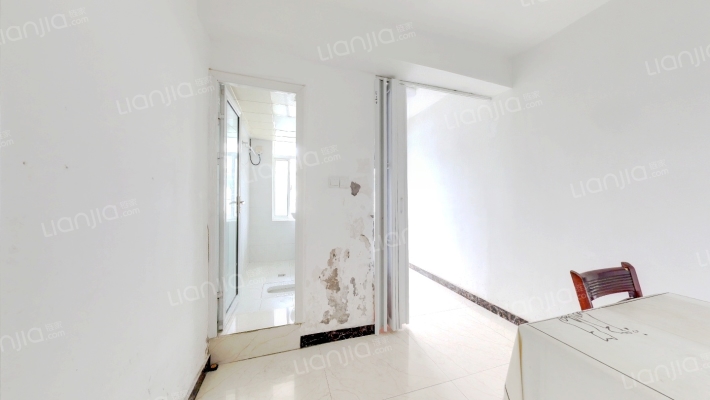 明光路82号二手房实景图