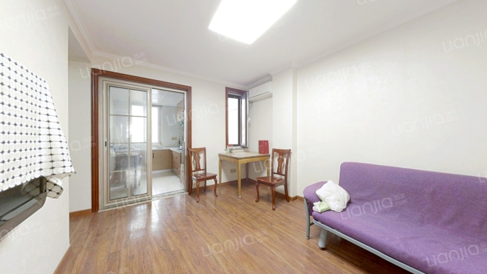 青年小区二手房实景图