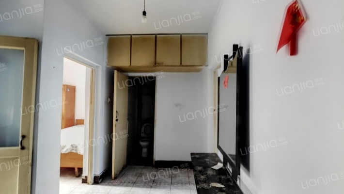 钟楼大街72号院二手房实景图