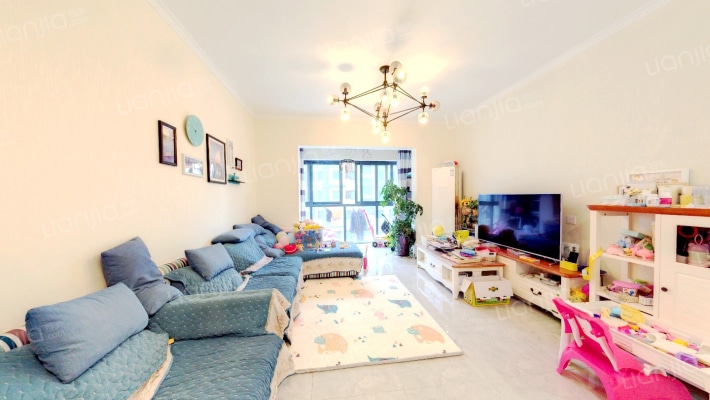 罗兰小镇二手房实景图