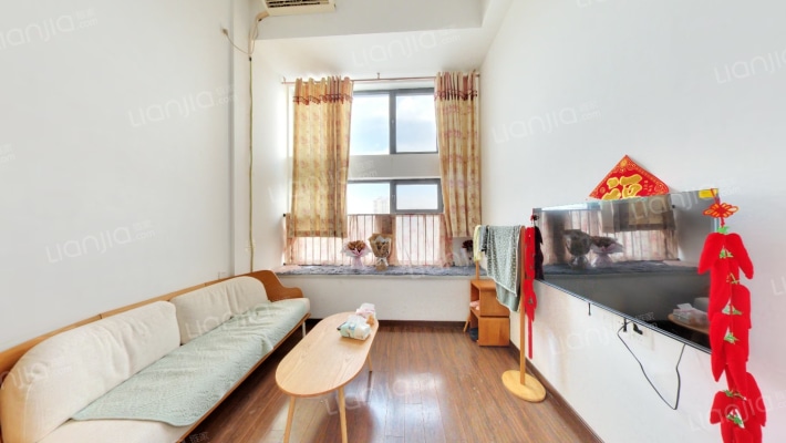 龙湖CBD光年二手房实景图