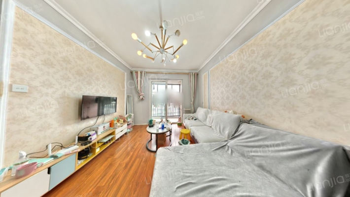 红色佳苑二手房实景图