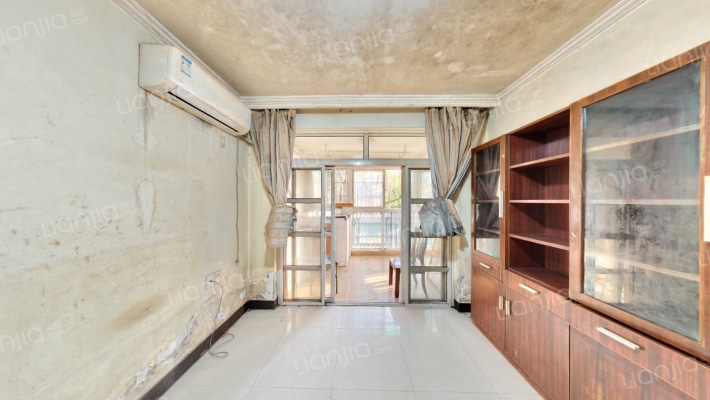 五常大道127号二手房实景图