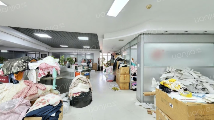 金成国贸二手房实景图