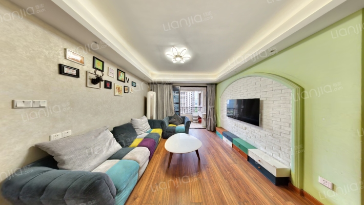 橡树湾橡府二手房实景图