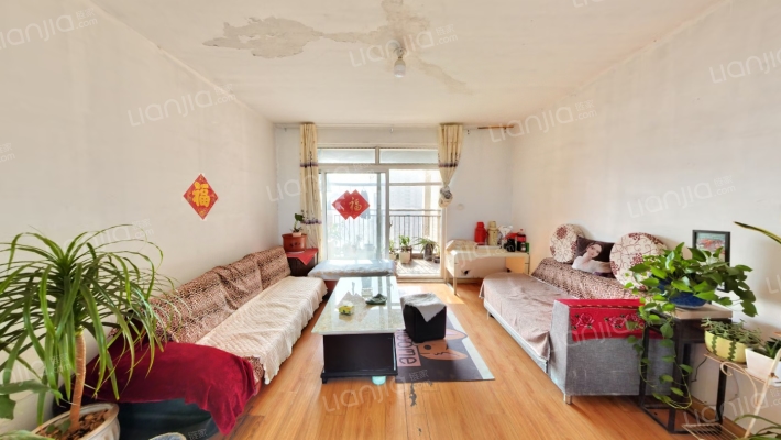 绿地海顿公馆二手房实景图