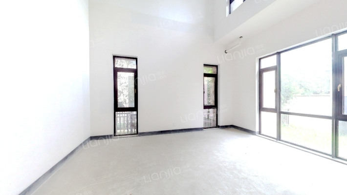 莱蒙水榭山二手房实景图