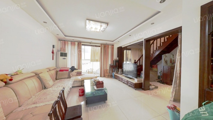 赛维拉假日花园二手房实景图