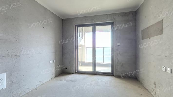 兴港云著鸿运湾二手房实景图