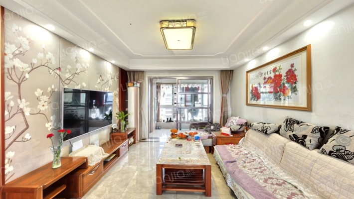 九龙仓碧玺B区二手房实景图