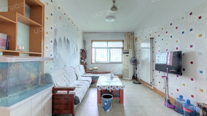 日报社小区二手房实景图