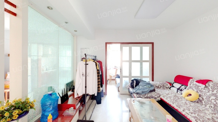 葆宁嘉苑二手房实景图