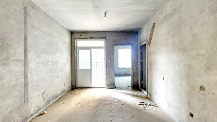 贾鲁嘉苑B区二手房实景图