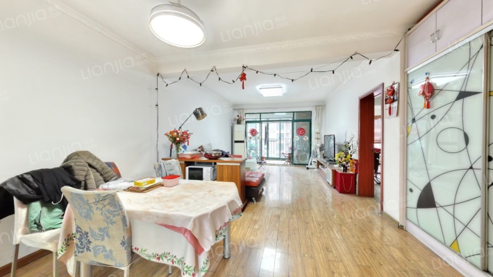 地和苑二手房实景图