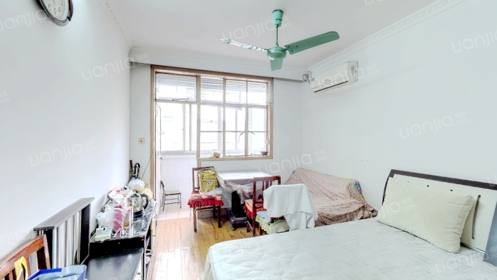 靖宇中路8弄二手房实景图