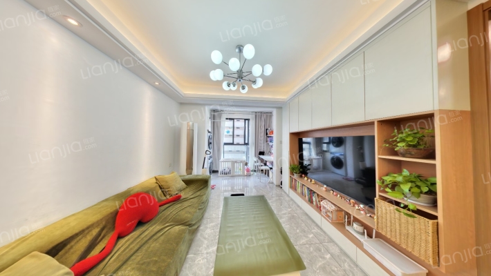 融创云潮府二手房实景图