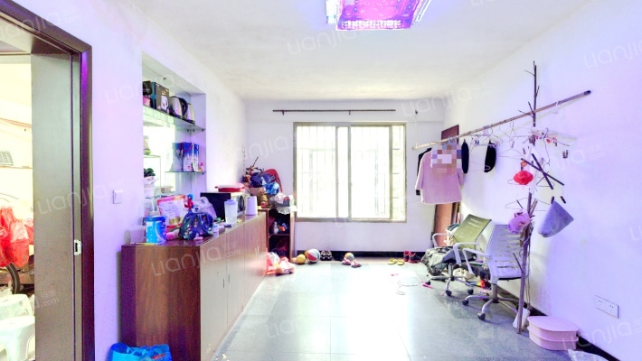 体育馆路15号二手房实景图