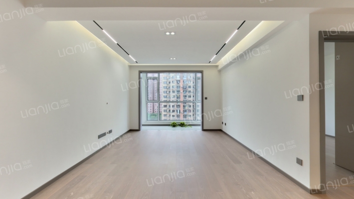 观山满庭芳二手房实景图