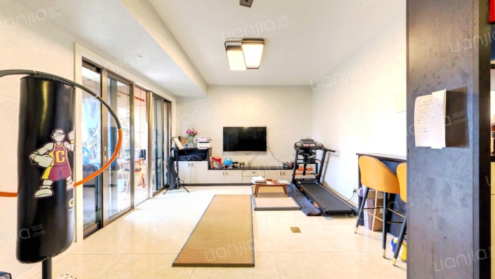 融信大卫城B区二手房实景图