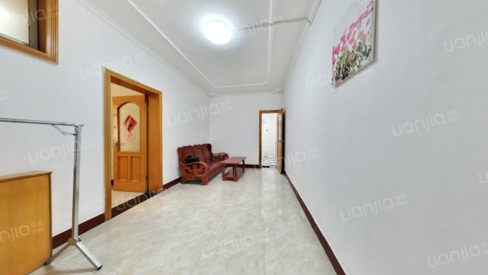 房地局家属院二手房实景图