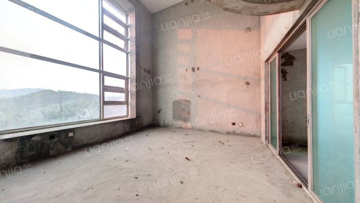 海湾半山二手房实景图