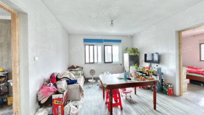 滨湖新苑二手房实景图