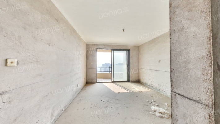 新维铂晶国际二手房实景图