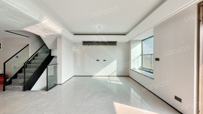 华景川曜珹里二手房实景图