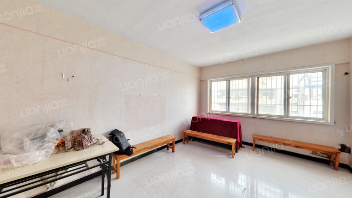 克拉公寓二手房实景图