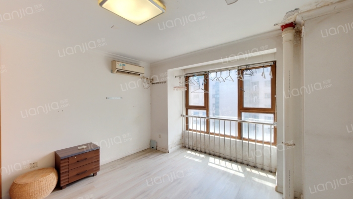 诚基中心一期二手房实景图