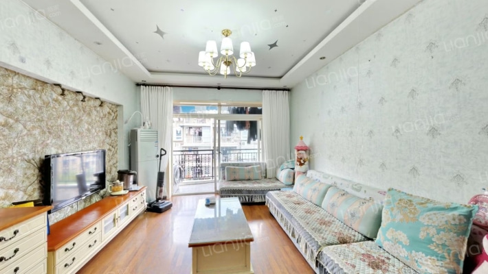 蓝天锦园B区二手房实景图