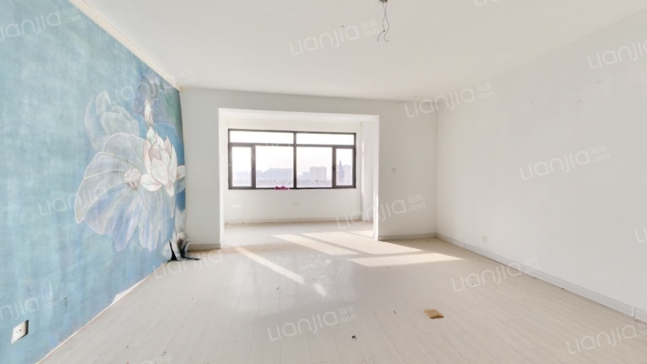 绿地半山国际花园二期二手房实景图