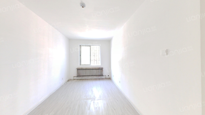 即发怡馨苑二手房实景图