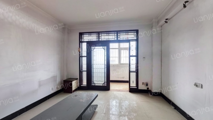 东方花园小区二手房实景图