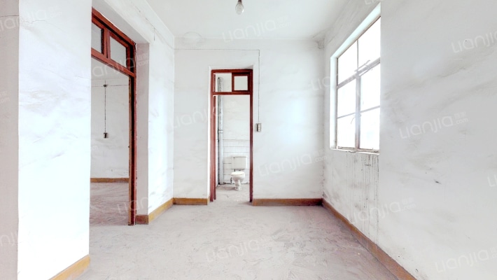 镇南新村二手房实景图