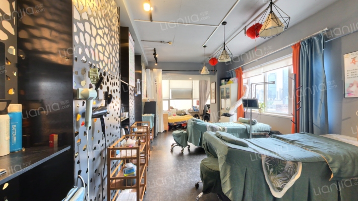 良玖国际二手房实景图