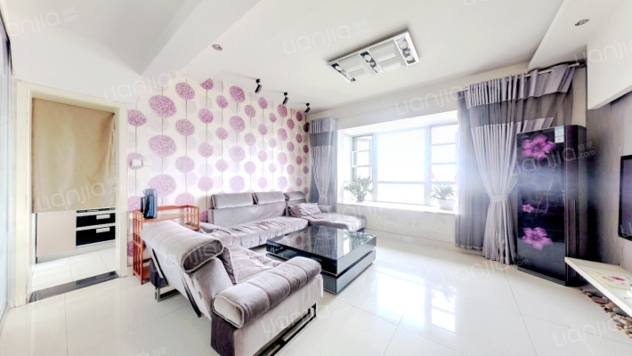 艾佳上邸二手房实景图