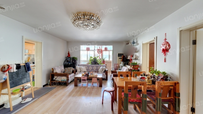 银达公寓二手房实景图