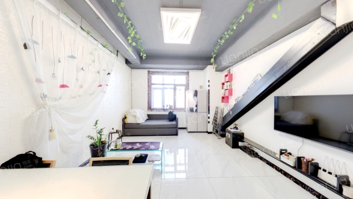 米兰国际公寓二手房实景图