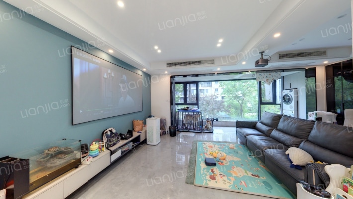 卓越维港二手房实景图