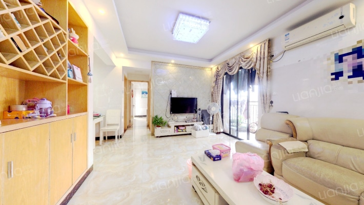 金威名苑二手房实景图