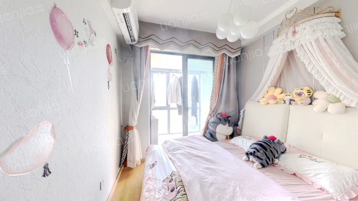 世纪中心二手房实景图