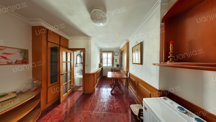 靖泰里二手房实景图