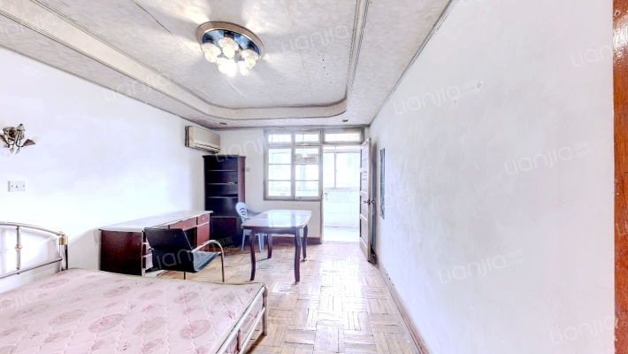 安庆路179号二手房实景图