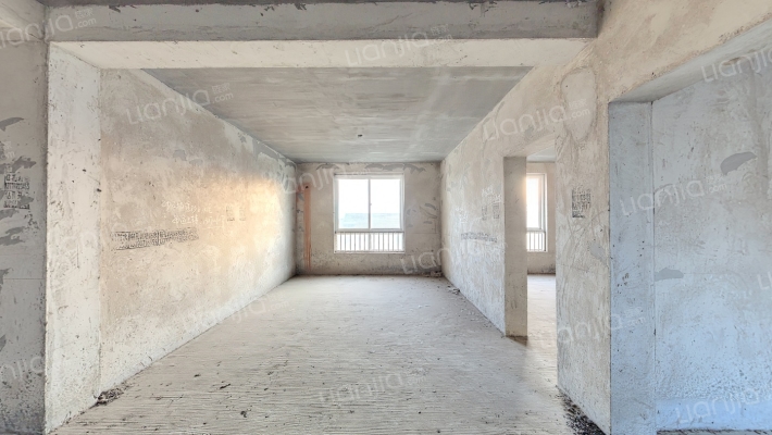 三阳华庭二手房实景图