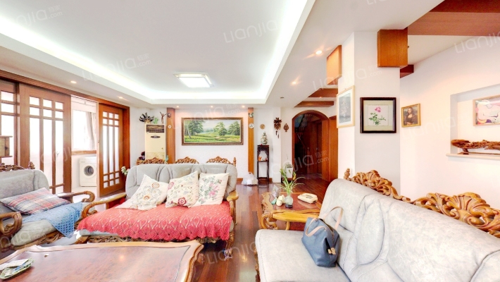 启秀南苑二手房实景图