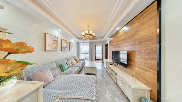 和泓江山国际二手房实景图