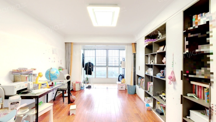 顶峰国际公寓二手房实景图