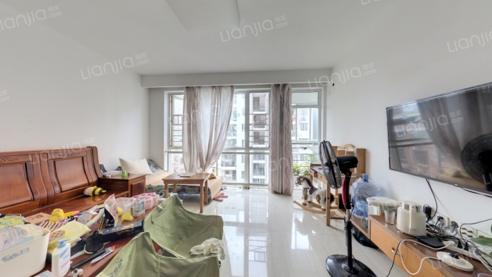 万正假日风景二手房实景图