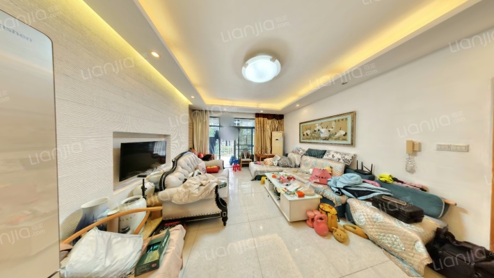 塞纳维拉花园二手房实景图